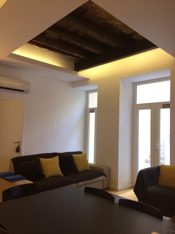 Apartment Chiado Loreto Lissabon